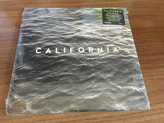 California (22) : Hate The Pilot/Cut & Paste (7", Single, Ltd, Oce)