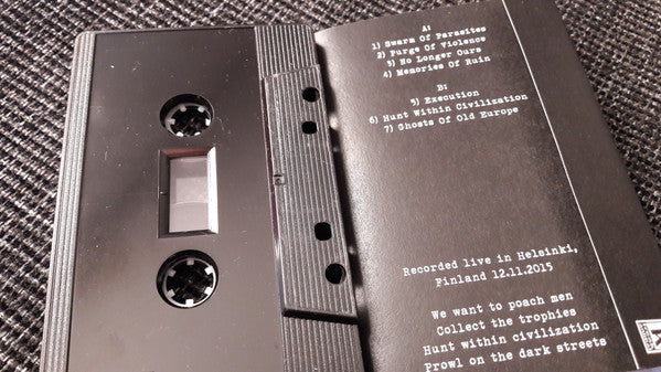 Grunt : Swarm Of Parasites (Cass, C30)